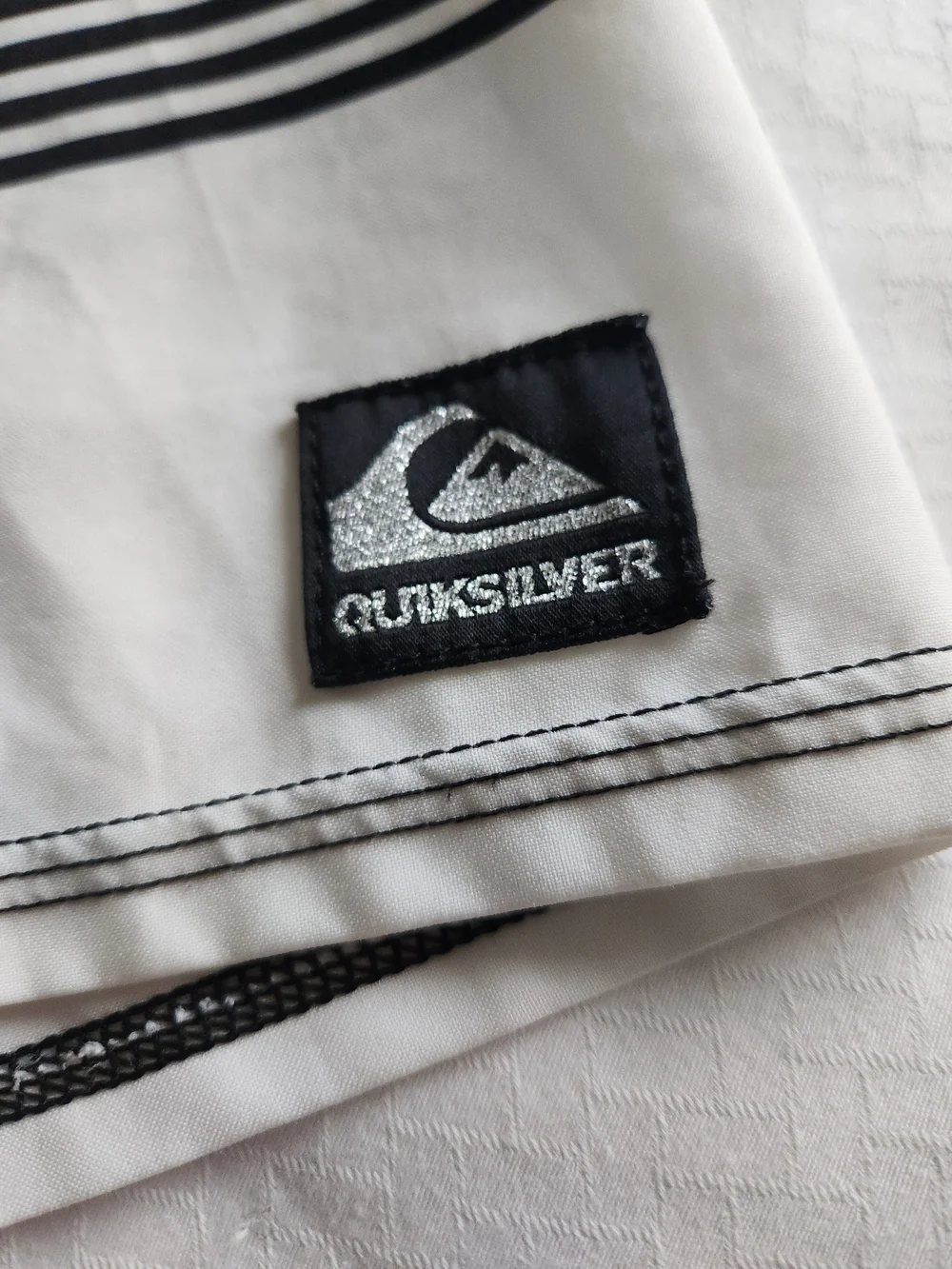 Quiksilver Mens Striped Board Shorts Swim Trunks Red White Black Size 40